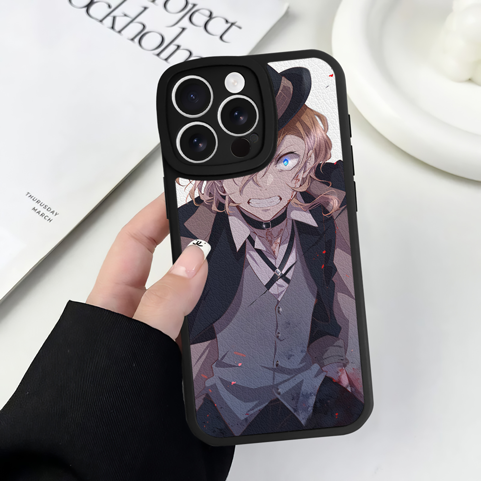 （画像用） 文豪ストレイドッグス Bungo Stray Dogs 【iPhone 16シリーズ対応】シリコンスマホケース（レザー調） 材質：シリコン